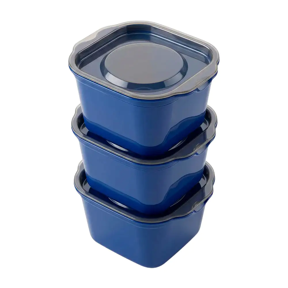 Paquete con 3 tupper de plástico rectangulares en color azul con capa…