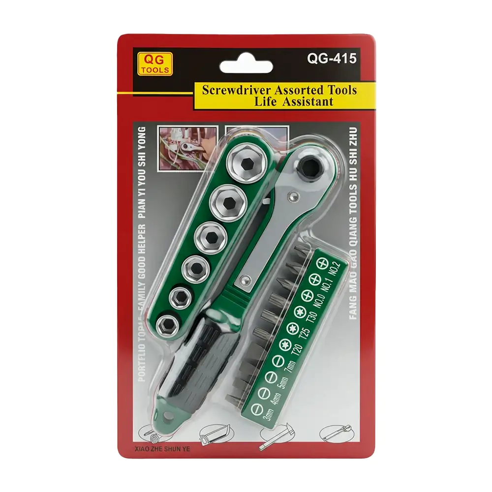 Blíster con matraca pequeña con puntas y dados intercambiables