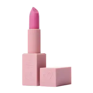 Labial matte en barra tease me beauty creations, alta pigmentacion, 9…