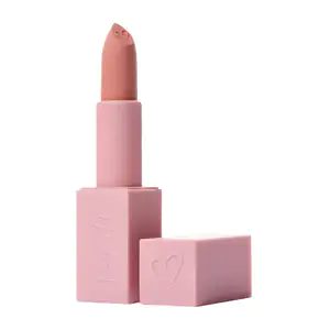 Labial matte en barra tease me beauty creations, alta pigmentacion, 9…